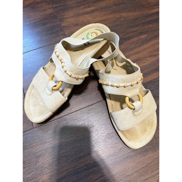 Earth Shoe Apache Sandal Women Size 10W Tan Beaded Comfort Leather Open-toe - Picture 1 of 7